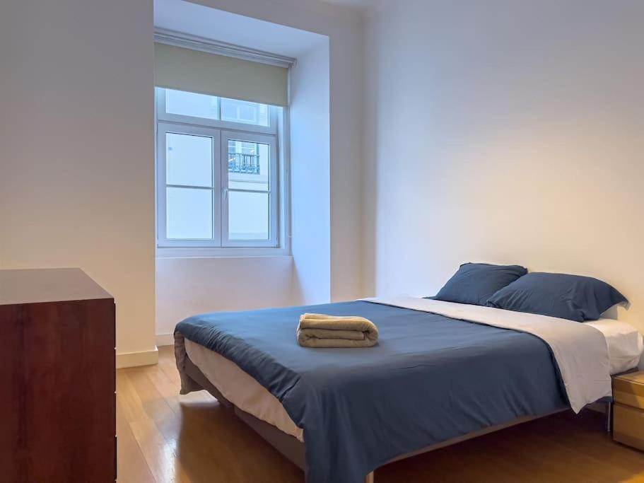 4 Rooms Home In Baixa Lissabon Buitenkant foto