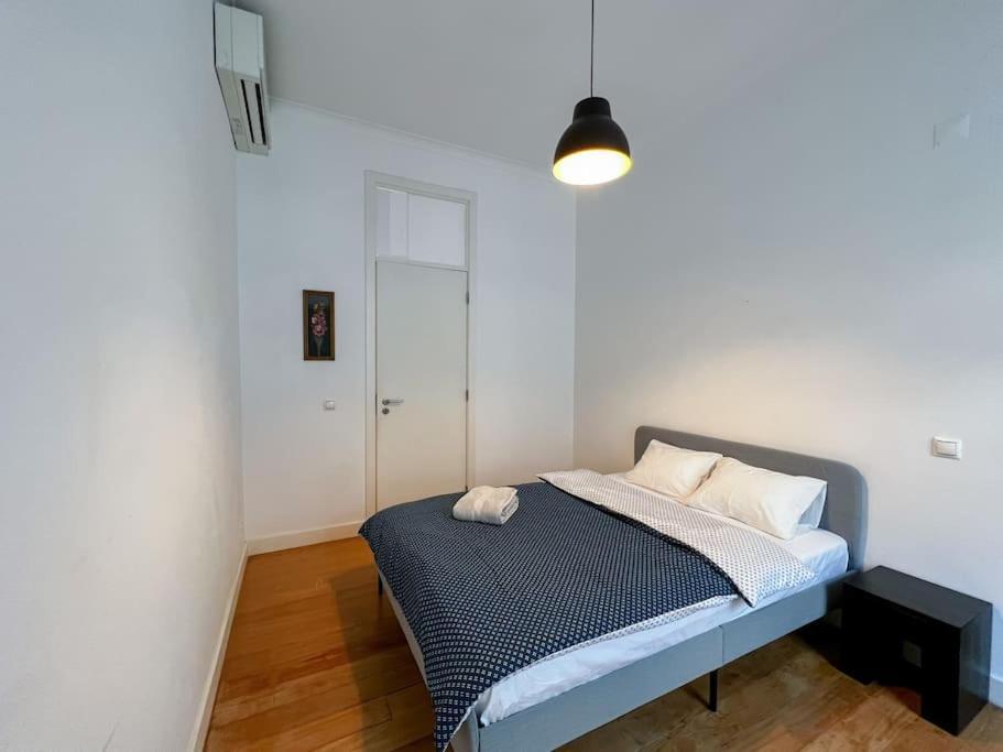 4 Rooms Home In Baixa Lissabon Buitenkant foto